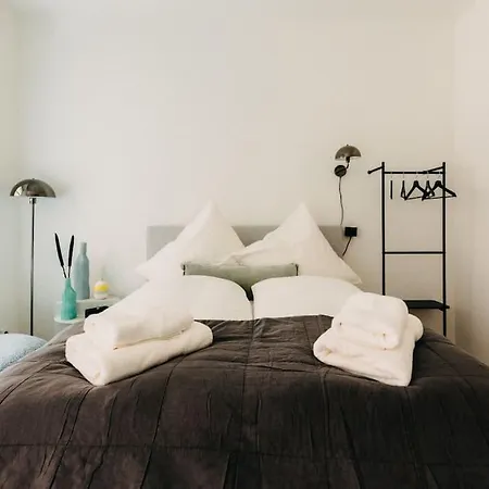 Boutique-style Micro In Centre Apartment Düsseldorf