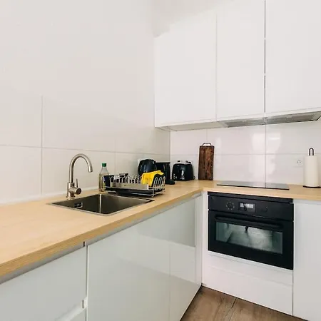 Boutique-style Micro In Centre Apartment Düsseldorf